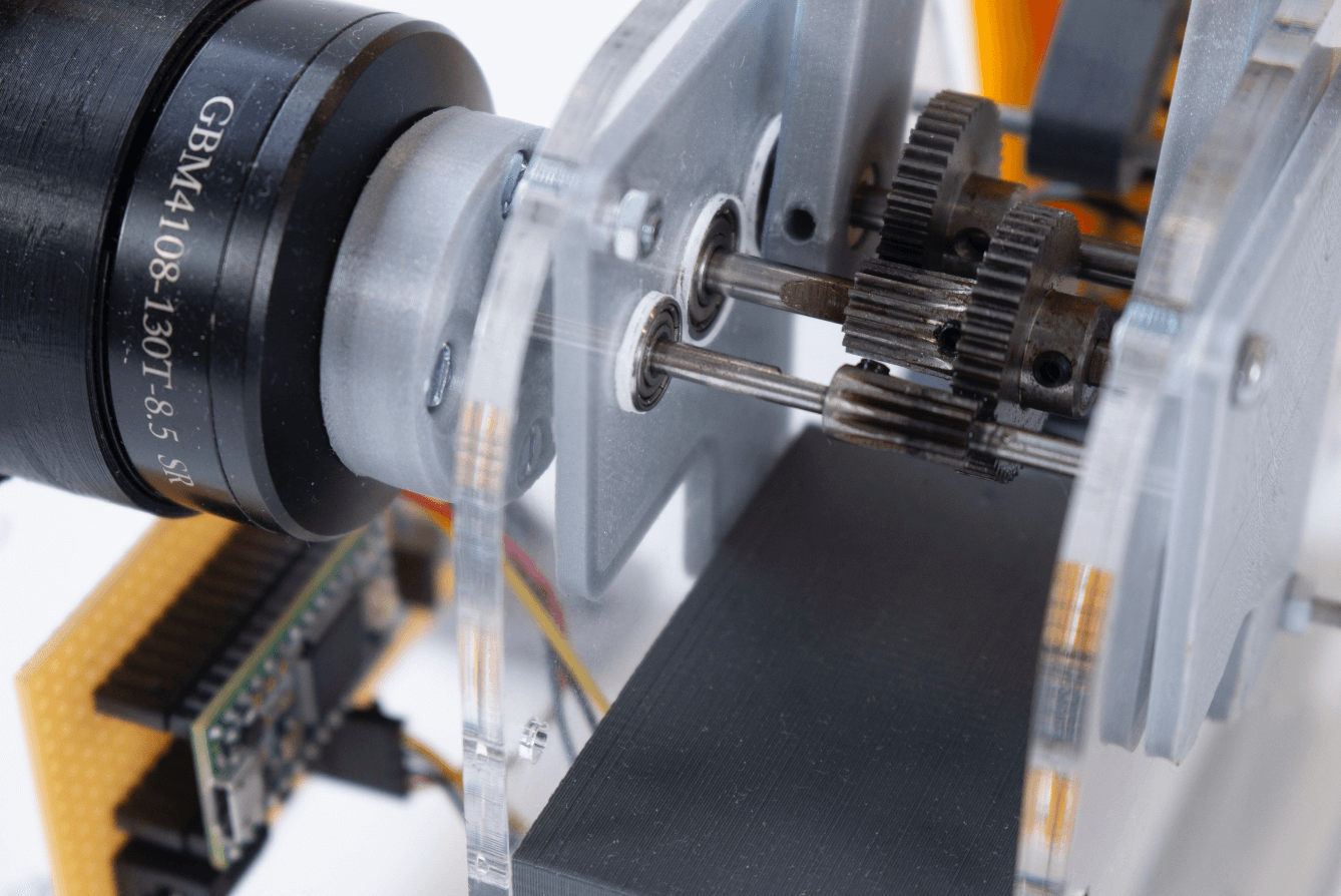 Detail view of transmission with RC gears, needed for large force of feet.